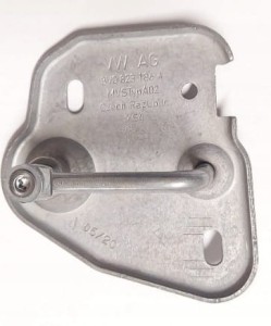 NOWY ORYGINALNY RYGIEL HAK ZAMKA MASKI 3V0823186A