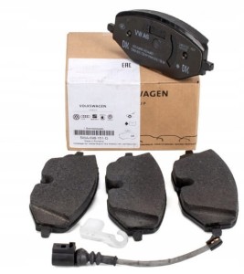 NOWY ZESTAW KLOCKÓW HAMULCOWYCH PRZÓD 5WA698151Q