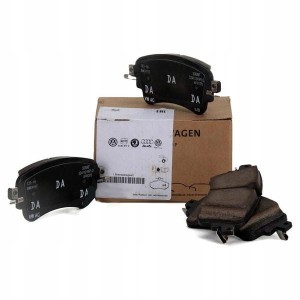 NOWE ORYGINALNE KLOCKI HAMULCOWE OE 8W0698451BG