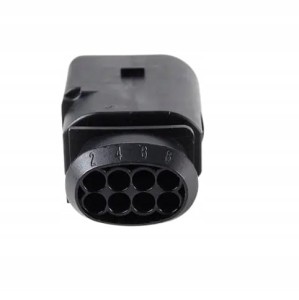 Oprawa wtyczki czarna 8-pin 1J0973814. Produkt nowy, oryginalny