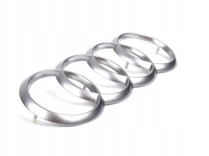 ORYGINALNY EMBLEMAT POKRYWY SILNIKA AUDI 4H0103940
