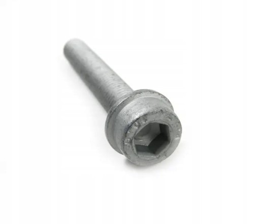 9735